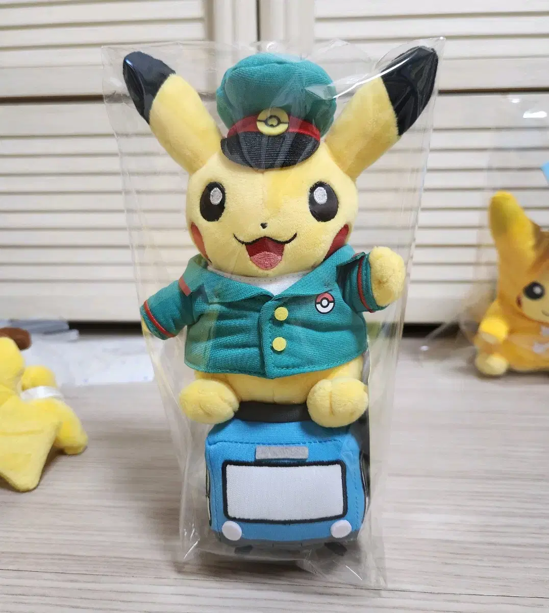 thumbnail-0
